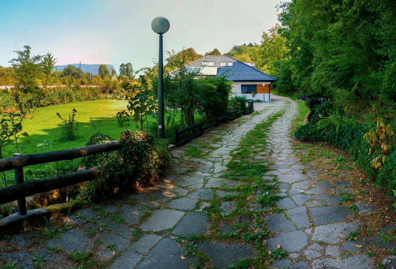 Apartments Oeneus Racic Екстер'єр фото